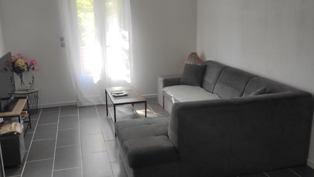REZ DE CH avec terrasse et parking Appartement 2 ch à Lurs Extérieur photo
